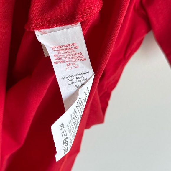 Ferrari Classic Scuderia Red Short Sleeve V-Neck T-Shirt Small - Picture 5 of 5